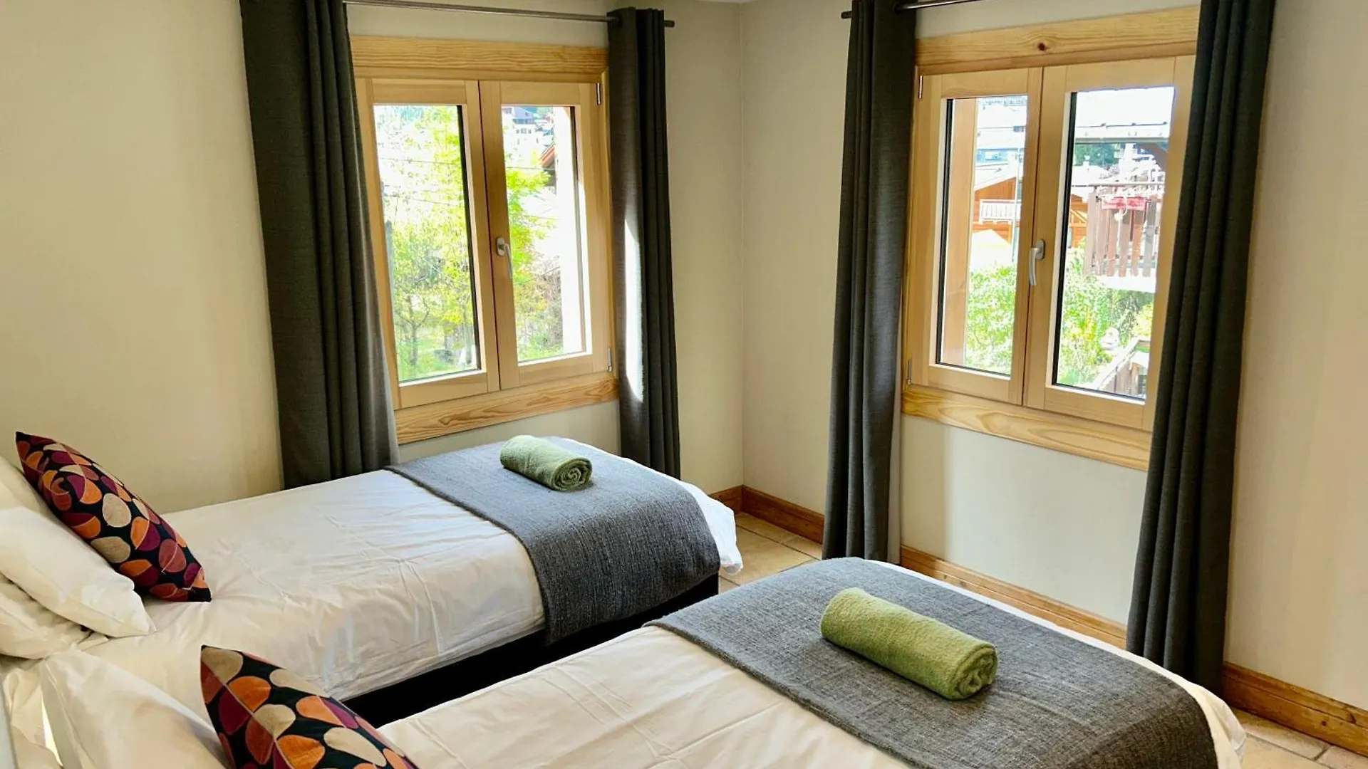 The Castle, 10 Bedroom Chalet, Chamonix Centre