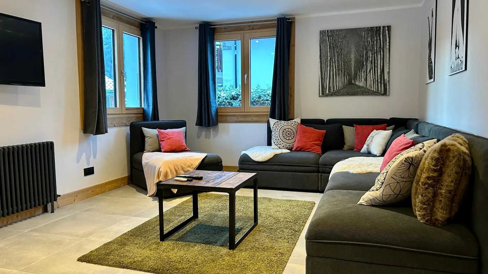 Aparthotel The Castle, 10 Bedroom Chalet, Chamonix Centre